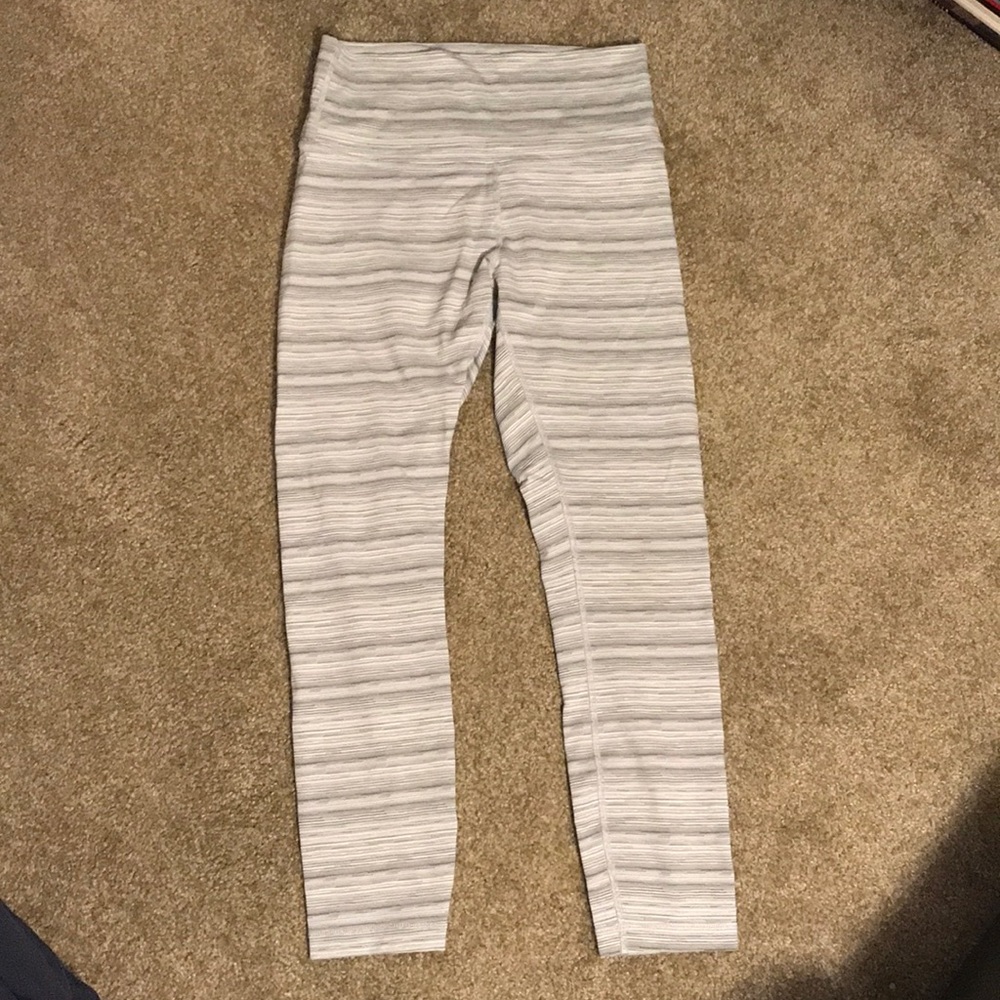 Lululemon high waisted leggings.